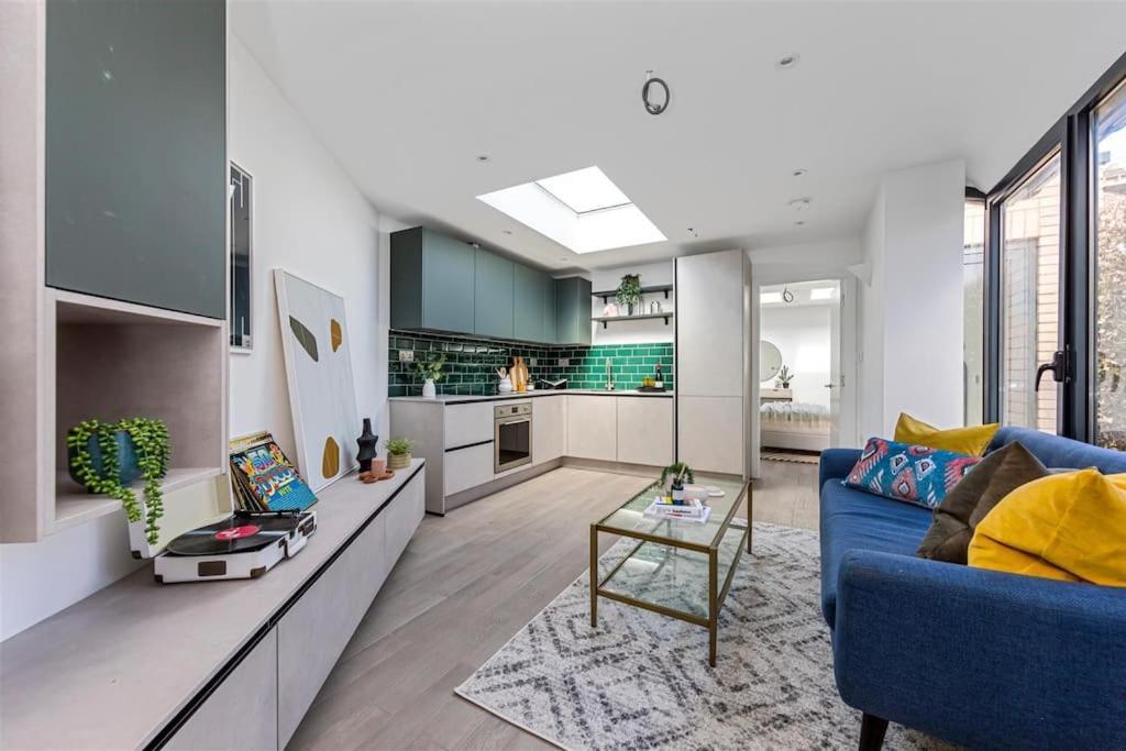 Cozy Leyton House With Garden And Small Terrace London Exterior photo